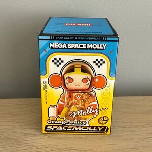 POPMART Mega Space Molly Series 4 “Trevor Andrew” UNOPENED